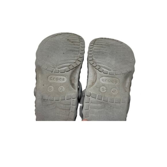 Crocs Gray Silver Slides/Sandals Mens 5 Womans 7 - Picture 3 of 3